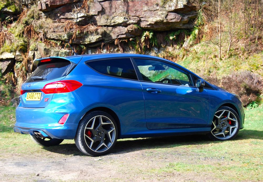 2019 Ford Fiesta gallery image 3