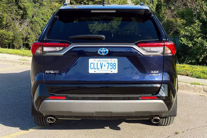 2020 Toyota RAV4 gallery image 4